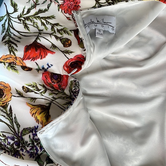 Nicole Miller Studio Floral Tunic Dress - Picture 14 of 14